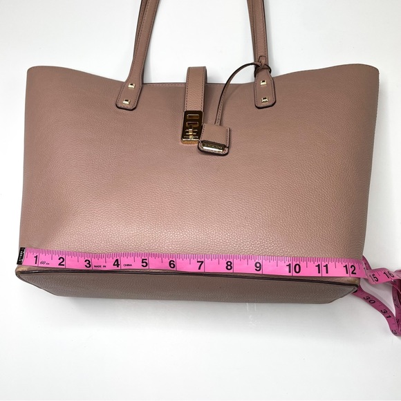 Michael Kors Carson Carryall Tote - Picture 14 of 15